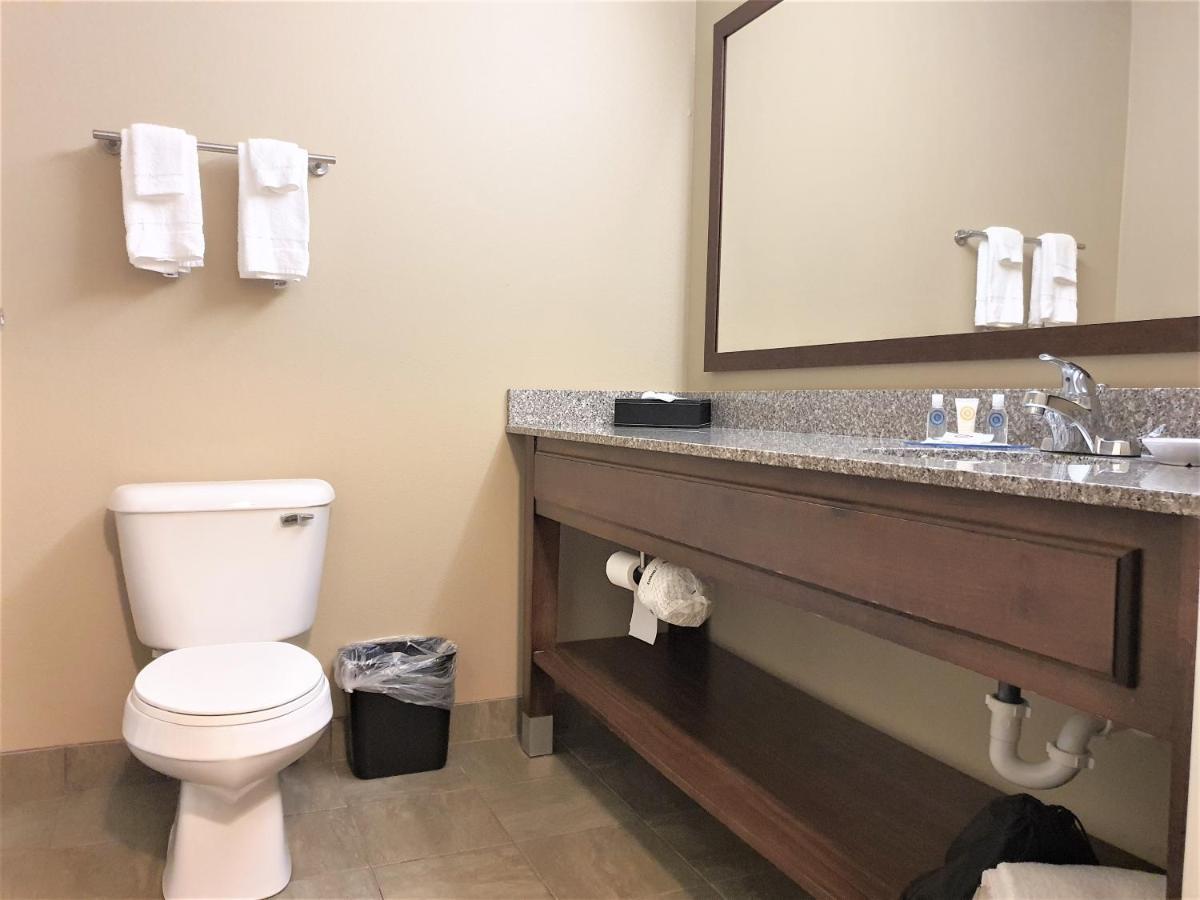 Amerivu Inn And Suites - Chisago City Luaran gambar